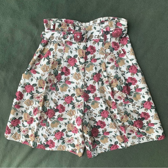 Vintage Vest/Shorts Set (Rampage) - Picture 10 of 14